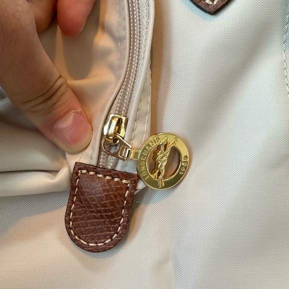 Longchamp Le Pliage Tote - Picture 7 of 14